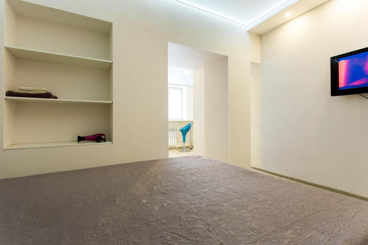 חארקיב New Apartments In The City Center - Kuznechna Str. 26/2 מראה חיצוני תמונה