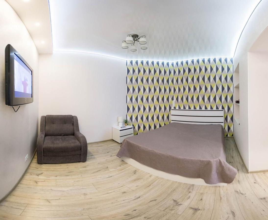 חארקיב New Apartments In The City Center - Kuznechna Str. 26/2 מראה חיצוני תמונה