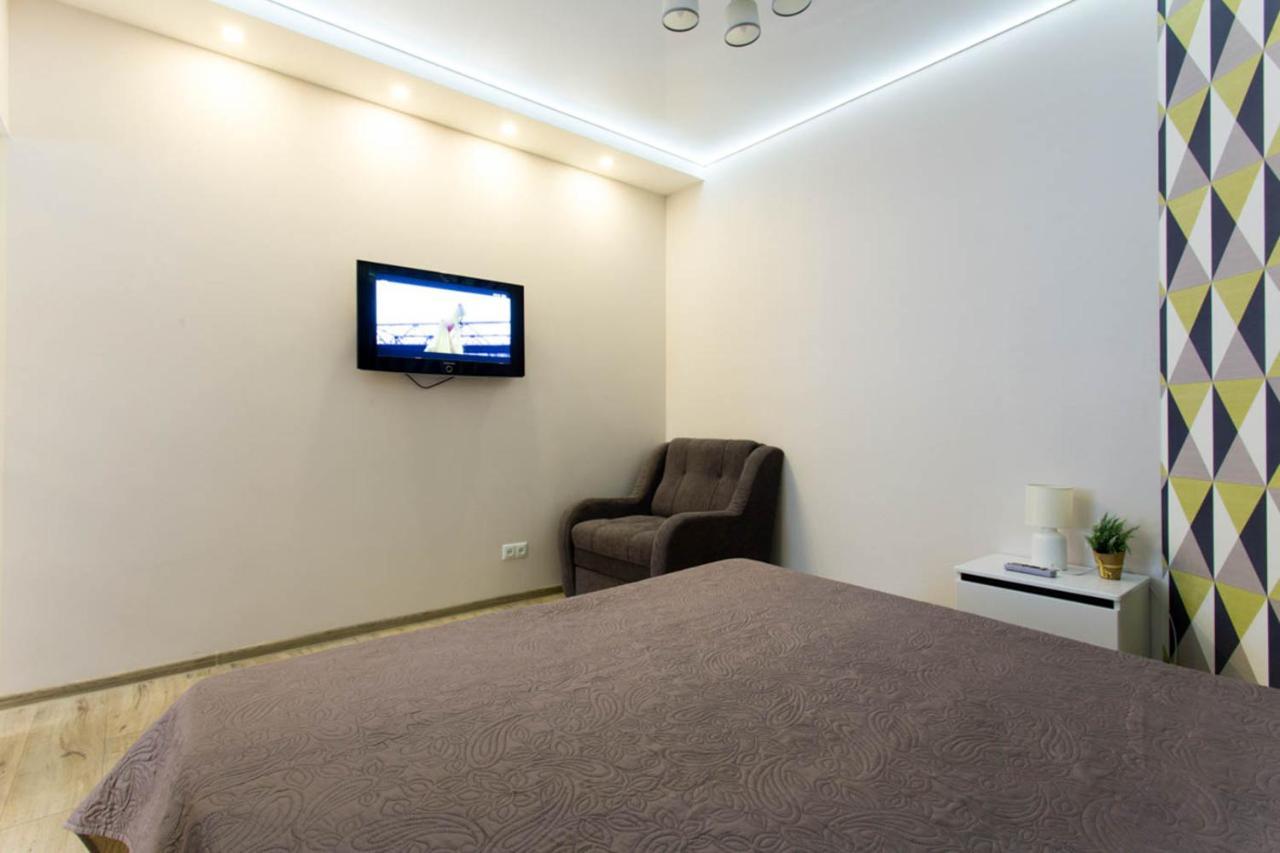 חארקיב New Apartments In The City Center - Kuznechna Str. 26/2 מראה חיצוני תמונה